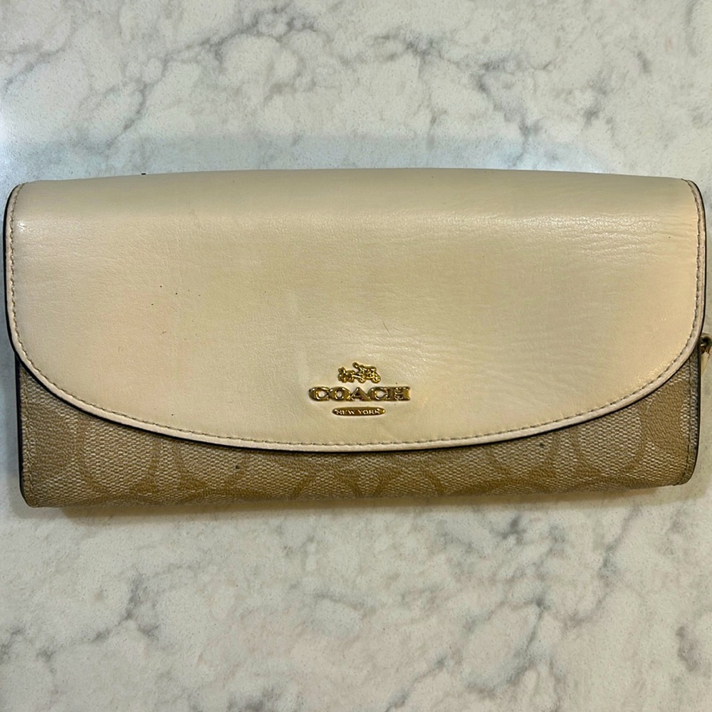 Coach signature slim envelope wallet with buttery soft interior leather